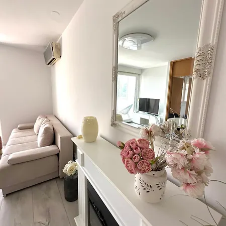 Apartment New *